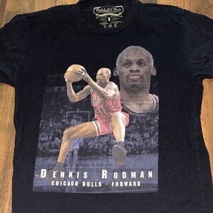Mitchell & Ness Dennis Rodman Bulls Graphic Tee   PM3